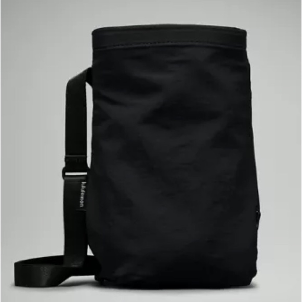 Lululemon Cross body bottle bag